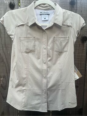 Columbia backpacker Girls Top snap up Size Large Omni-dry UPF NWT